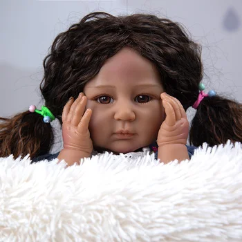 55 СМ кукла Реборн, реалистична кукла Реборн за малки момичета, кукли за деца, черна кожена кърпа за тяло, силиконови кукли за бебета, бебешки играчки, подарък за рожден ден