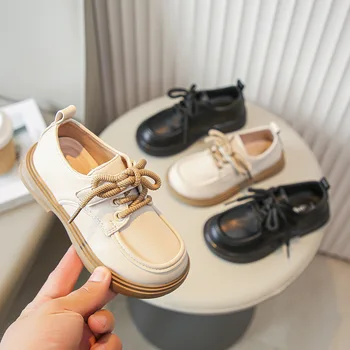 Ретро британската детски кожени обувки за момиче, с мека подметка, нескользящие тънки обувки 2023 Есенна мода Ежедневни универсална обувки на принцесата